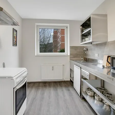 Monteursunterkunft Mit Balkon In Apartment *