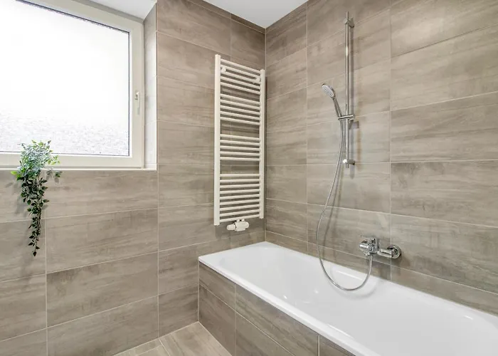 Monteursunterkunft Mit Balkon In Apartment